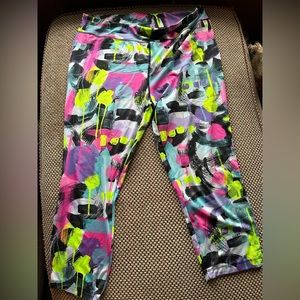 Colorful Capri Leggings!